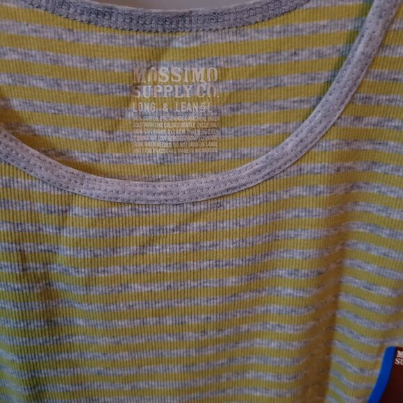 NWT's Yellow and Gray Mossimo Tank Top Junior Size Large - Picture 2 of 3